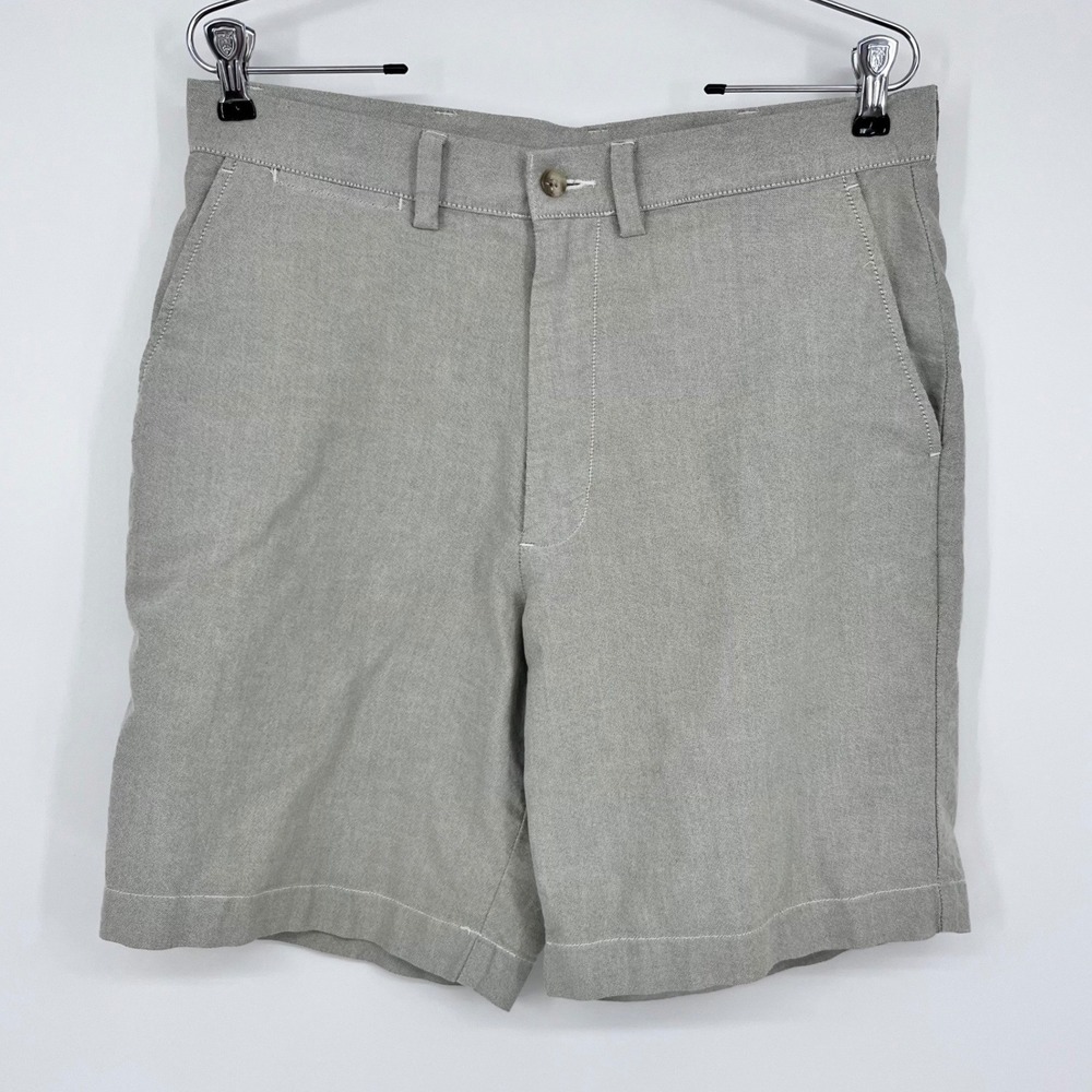 Roundtree & Yorke Shorts Mens 32 Gray Cotton Flat Front Chino Casual Classic Fit